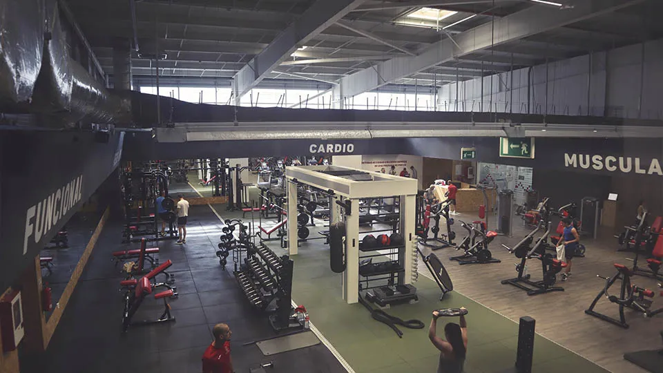 Ginásio, Fitness Factory Paredes, em Paredes, Portugal