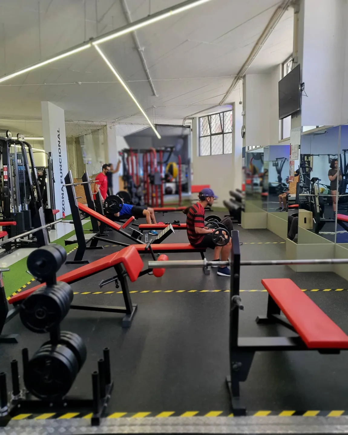 Ginásio, Fitness Factory Santa Iria de Azoia, em Loures, Portugal