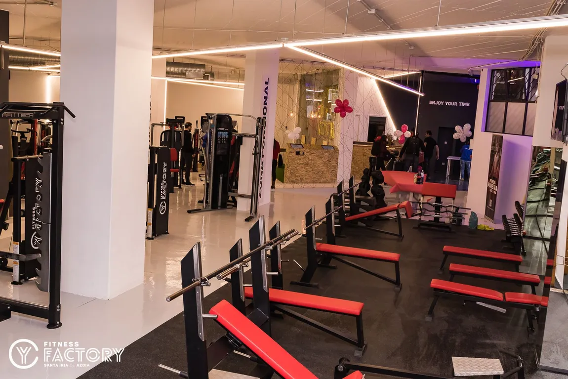 Ginásio, Fitness Factory Santa Iria de Azoia, em Loures, Portugal
