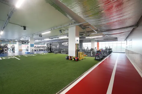 Fitness Hut Carcavelos gym in Carcavelos, Portugal